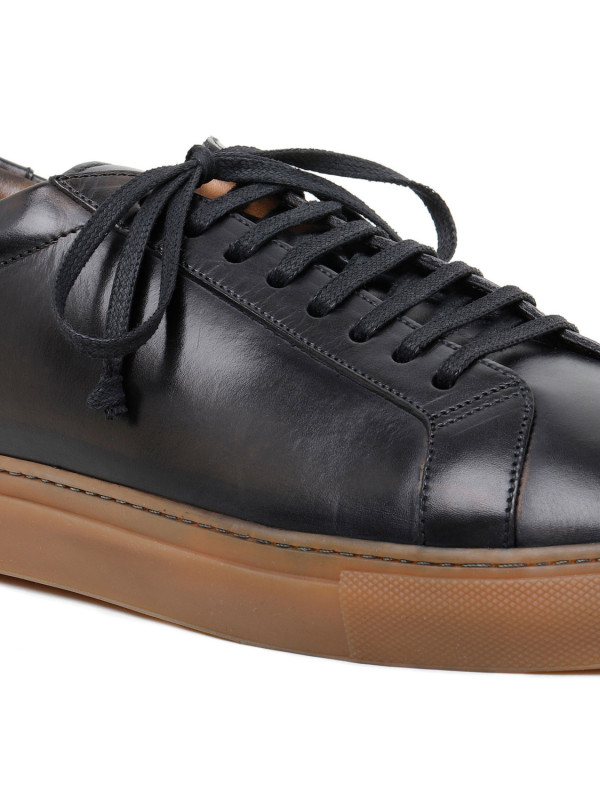 Sneaker Romilly in pelle nera