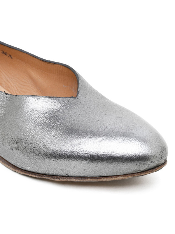 Metallic silver slippers