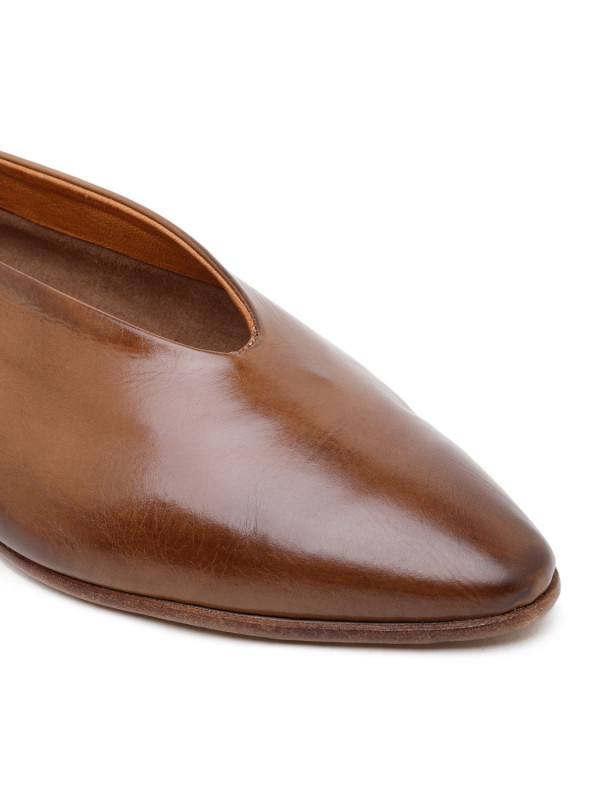 Brown calf leather slippers